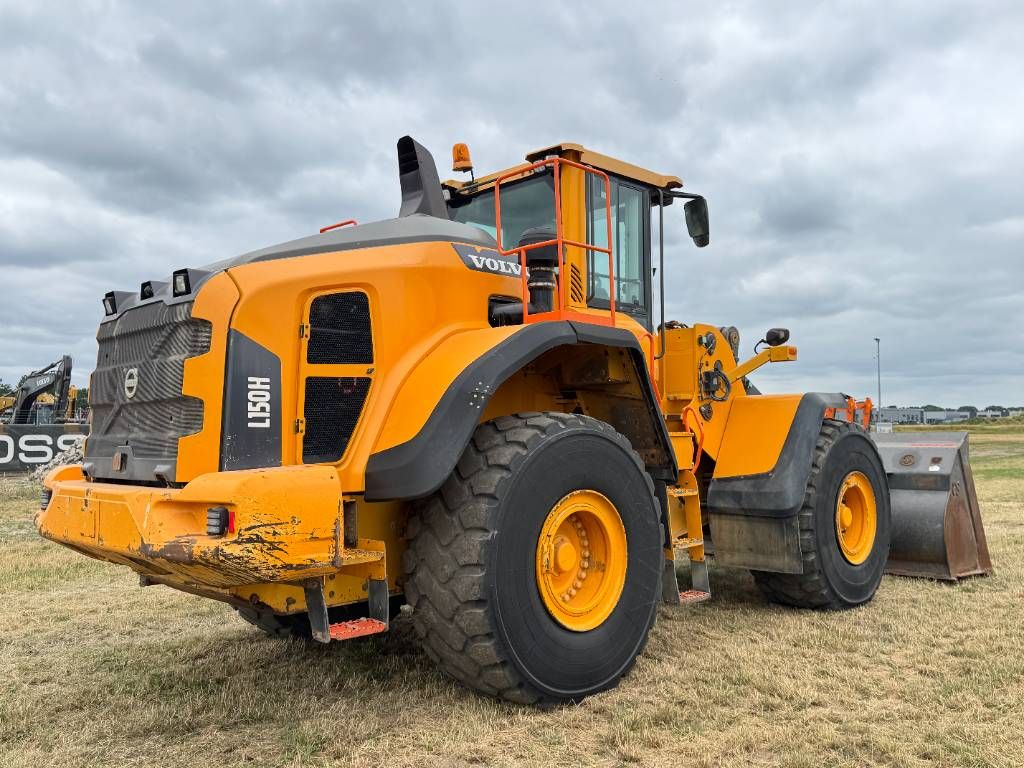 Volvo L150H - Quick Coupler / Pressurised Cabin
