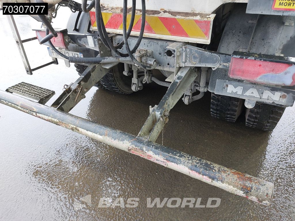 MAN TGS 32.420 8X4 9m3 Liebherr mixer CONCRETE INSIDE! Steelsuspension Automatic Euro 6