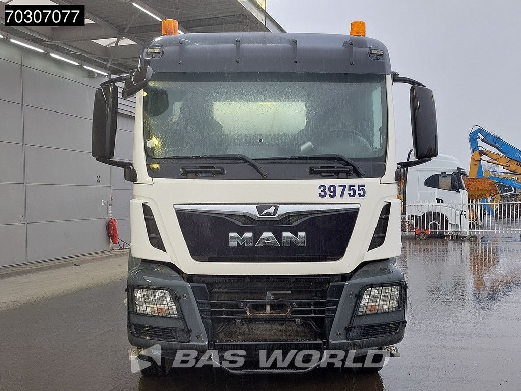 MAN TGS 32.420 8X4 9m3 Liebherr mixer CONCRETE INSIDE! Steelsuspension Automatic Euro 6