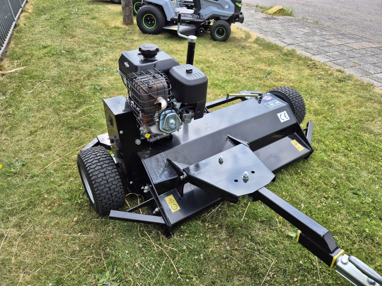 Klepelmaaier met eigen motor