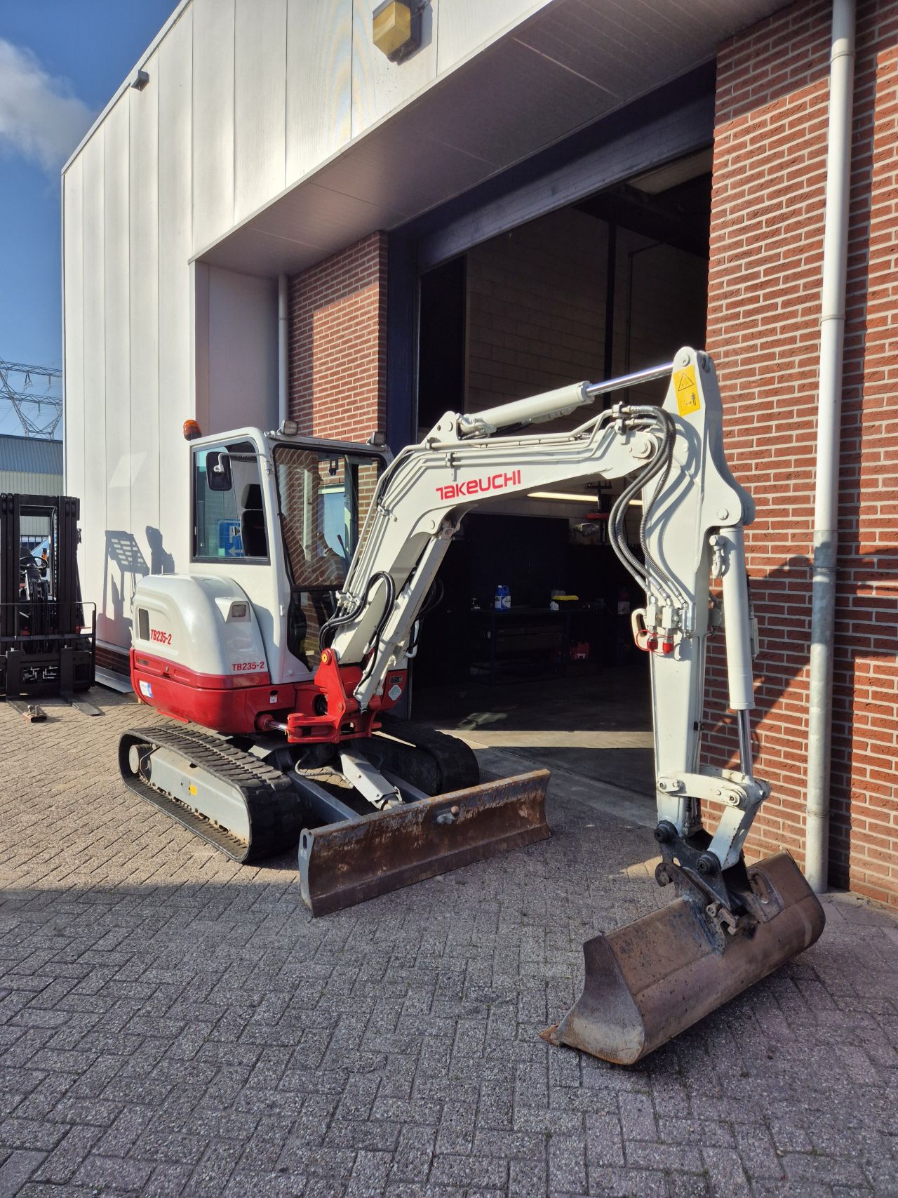 Takeuchi TB235-2