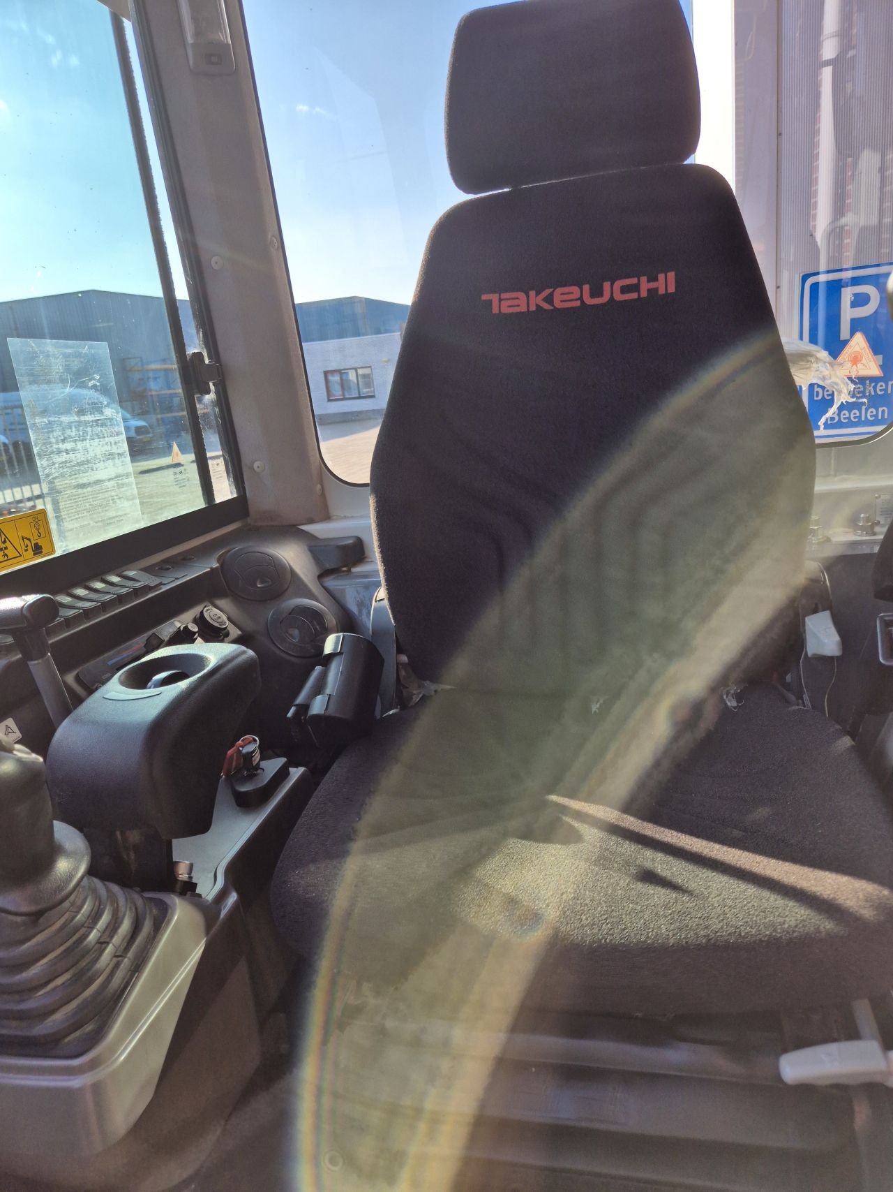Takeuchi TB235-2