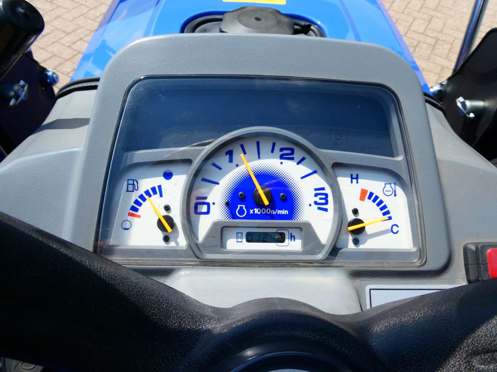 Iseki TM3187 4wd / 0124 Draaiuren / Vooralder