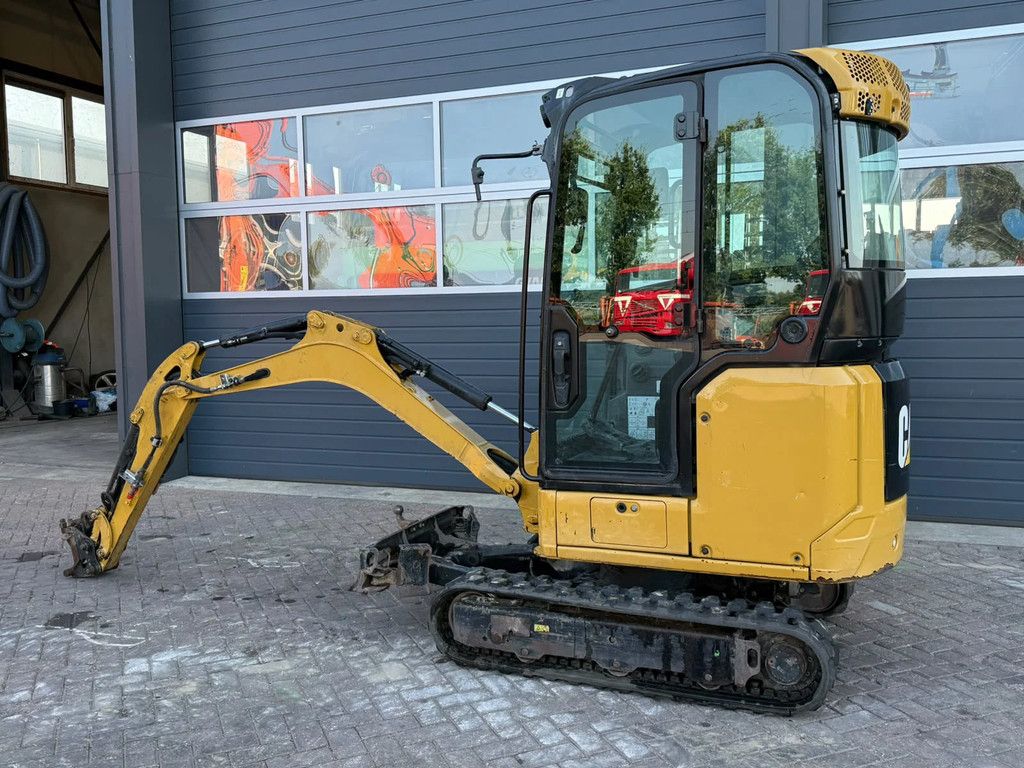 Caterpillar 3018