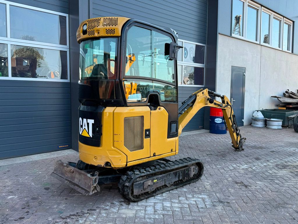 Caterpillar 3018