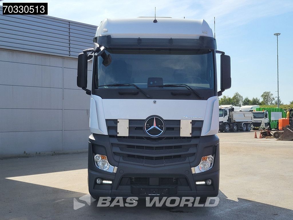 Mercedes Actros 1851 4X2 BigSpace 2x Tanks M.O.T.
