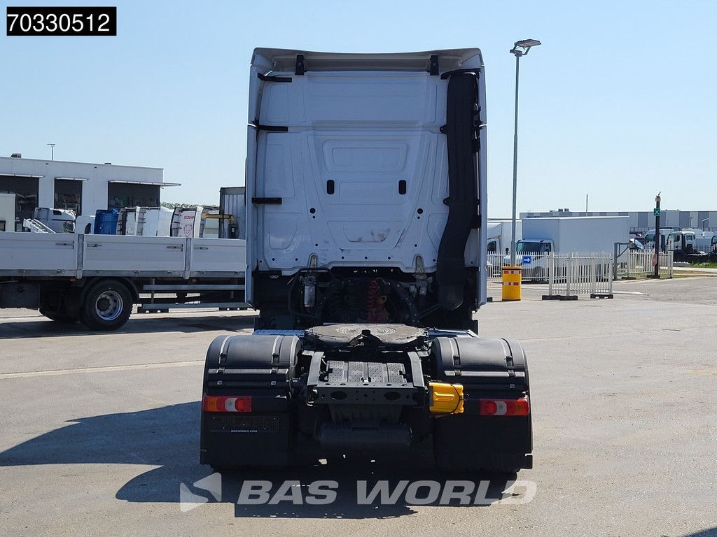 Mercedes Actros 1851 4X2 BigSpace 2x Tanks M.O.T.