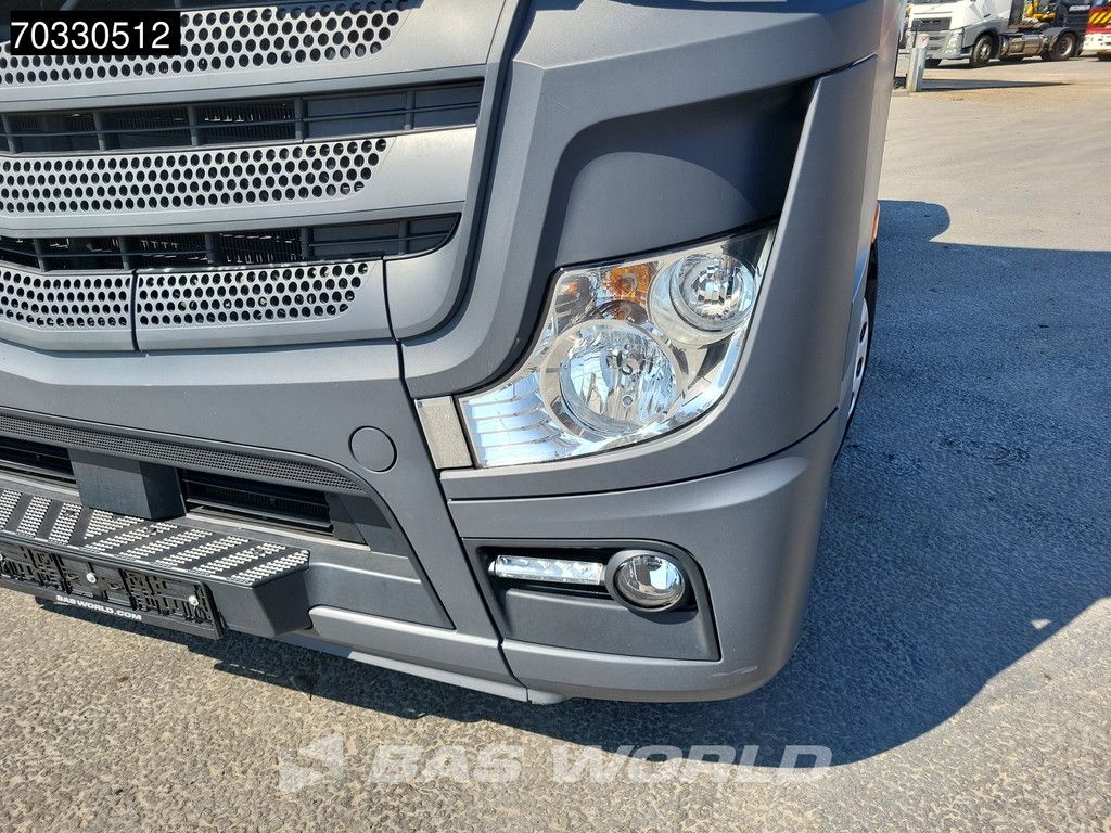Mercedes Actros 1851 4X2 BigSpace 2x Tanks M.O.T.