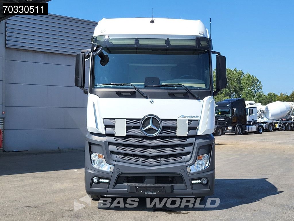 Mercedes Actros 1851 4X2 BigSpace 2x Tanks M.O.T.