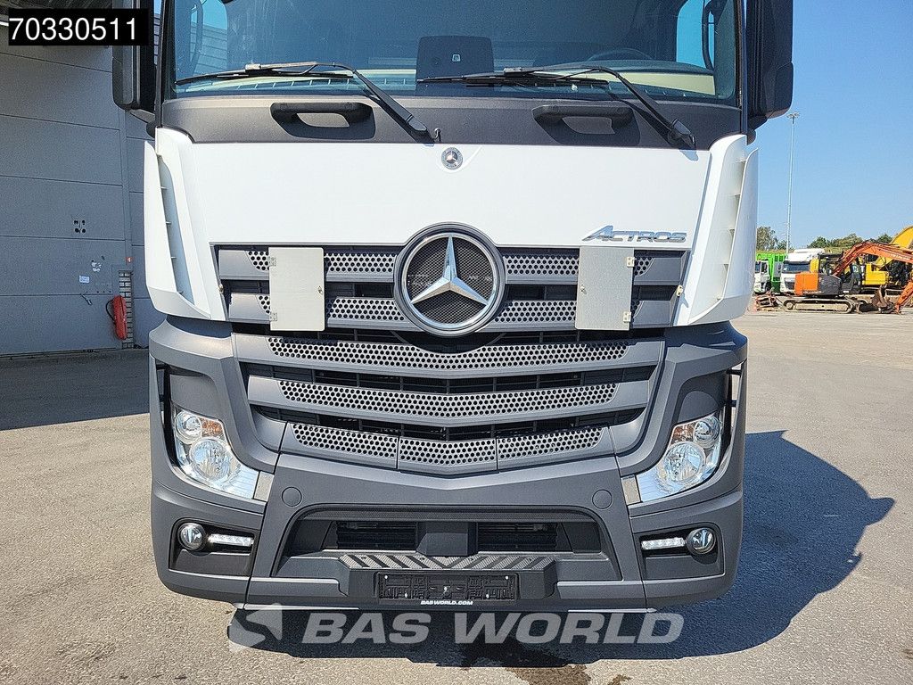 Mercedes Actros 1851 4X2 BigSpace 2x Tanks M.O.T.