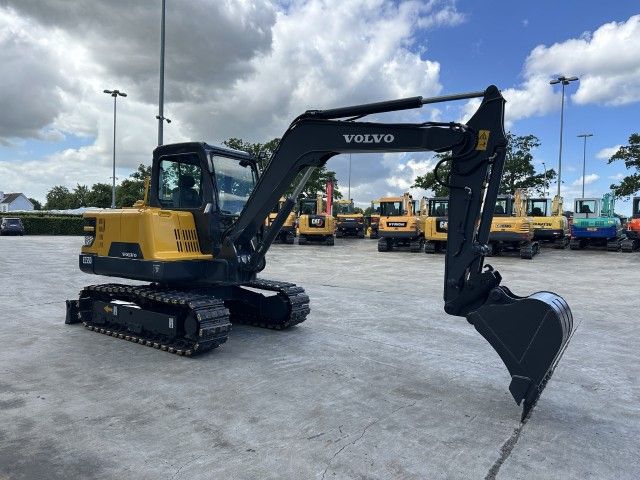 2017 Volvo EL 55D Midi Excavator