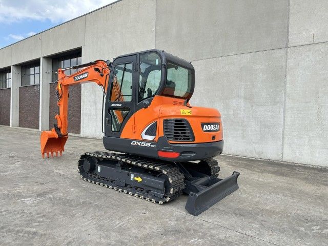 2020 Doosan DX55-9CN Midi-Bagger