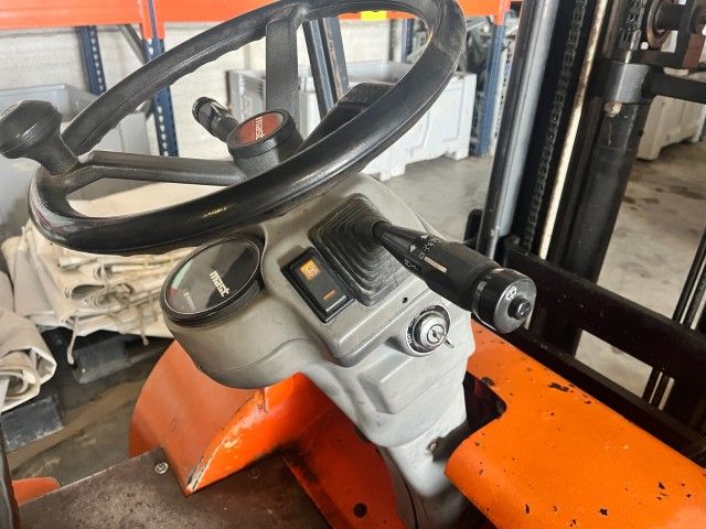 Mast Explorer 15 Four-Wheel-Drive Rough-Terrain Forklift
