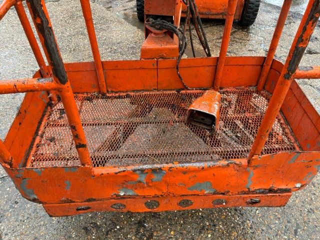 2000 JLG N40 E Electric Aerial Work Platform