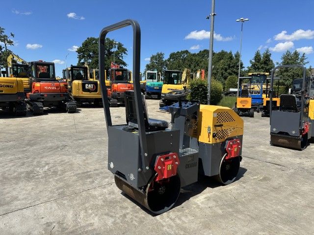 2026 CAPTOK CK1000 Tandem Vibratory Roller (Unused)