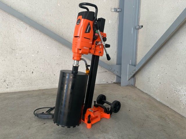 Daewoo DADK-D230BE diamant kernboormachine