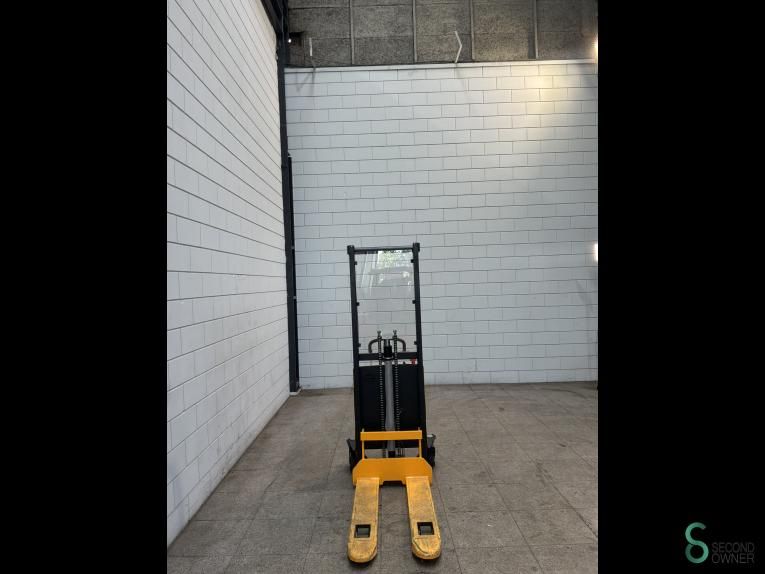 Stackers Electric Papro 2018