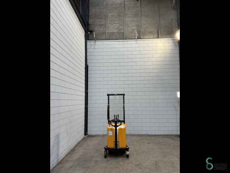 Stackers Electric Papro 2018
