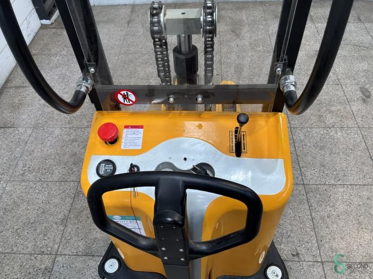 Stackers Electric Papro 2018