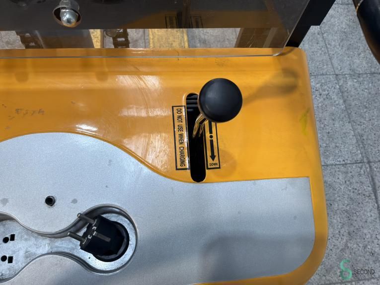 Stackers Electric Papro 2018