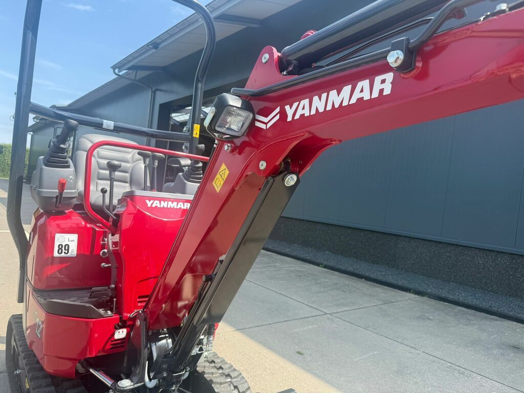 Yanmar Vio12