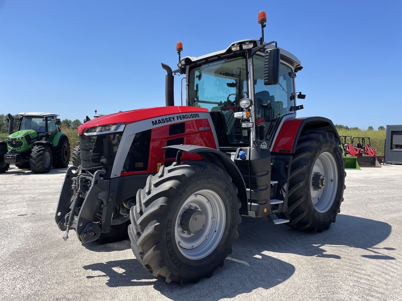 Massey Ferguson 8S.225 Dyna-7 Exclusive!