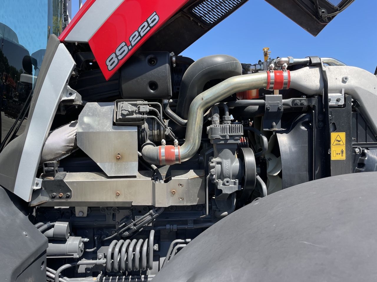 Massey Ferguson 8S.225 Dyna-7 Exclusive!