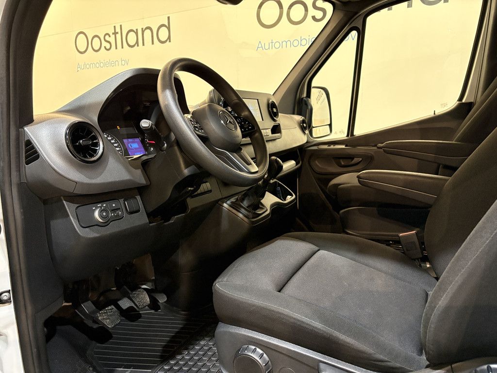 Mercedes-Benz Sprinter 317 CDI L2 DC Open Laadbak met Huif en schuifzeilen / Airco / Cruise / Mbux / Trekhaak