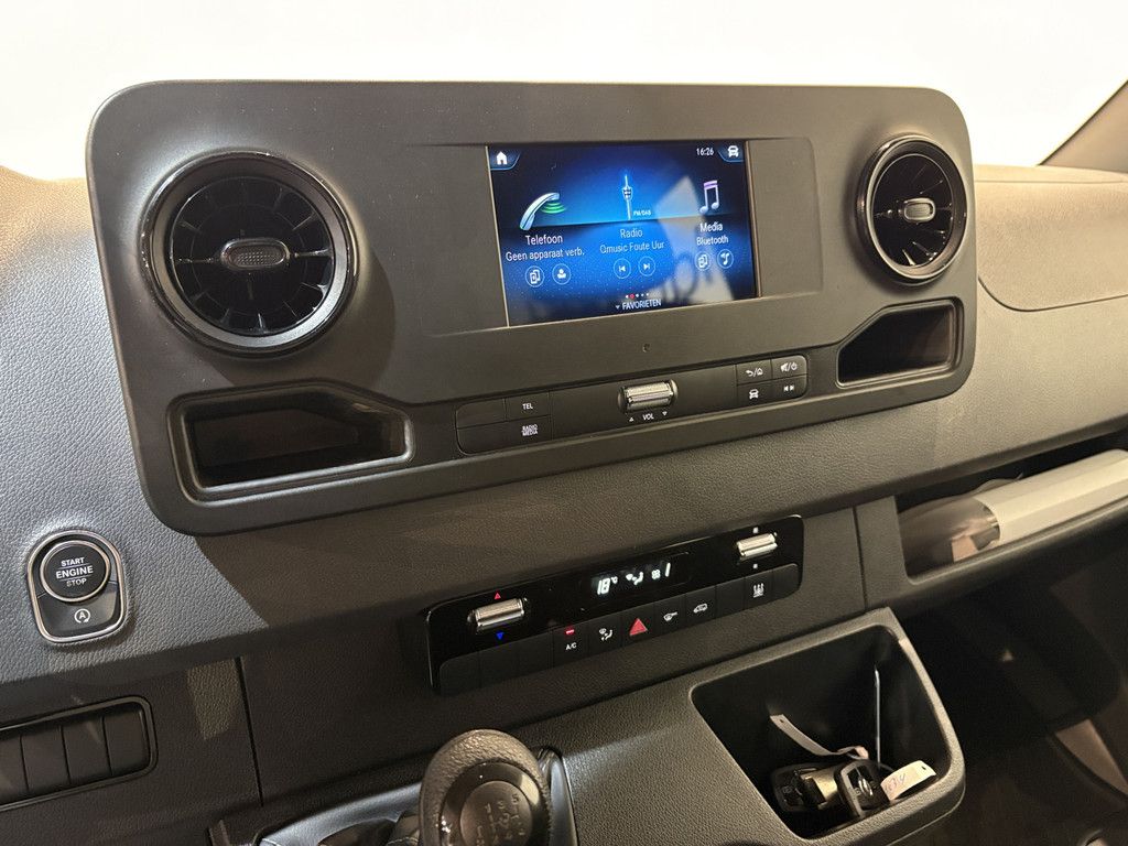 Mercedes-Benz Sprinter 317 CDI L2 DC Open Laadbak met Huif en schuifzeilen / Airco / Cruise / Mbux / Trekhaak
