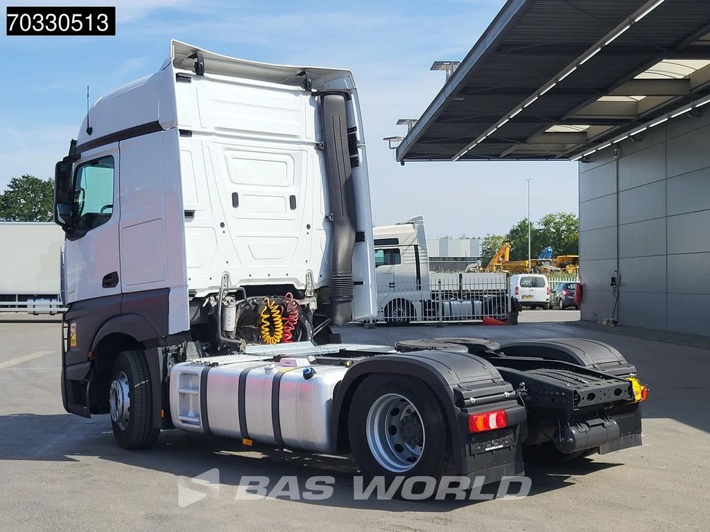 Mercedes Actros 1851 4X2 BigSpace 2x Tanks M.O.T.