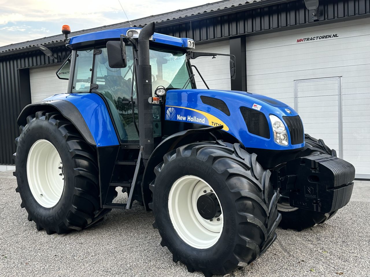 New Holland Tvt 190