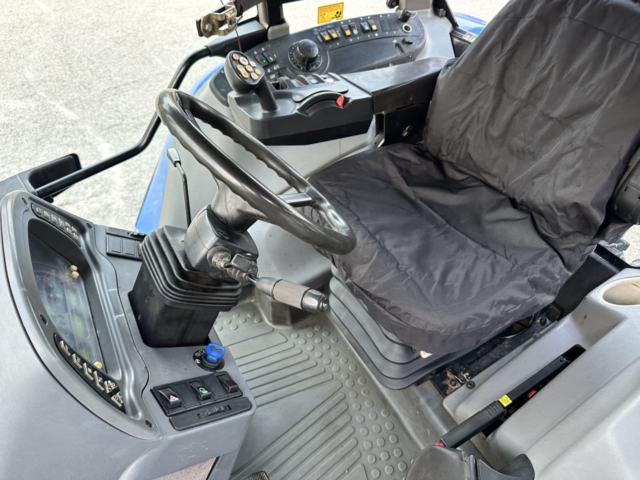 New Holland Tvt 190