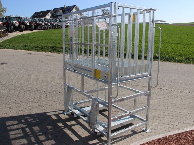 Fliegl Arbeitsbühne hoch