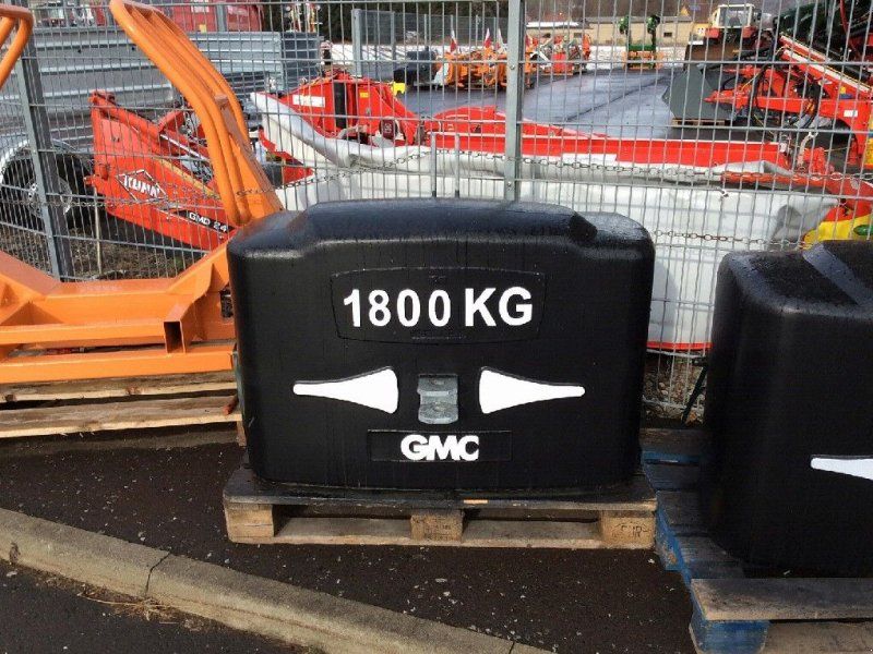 1800 kg