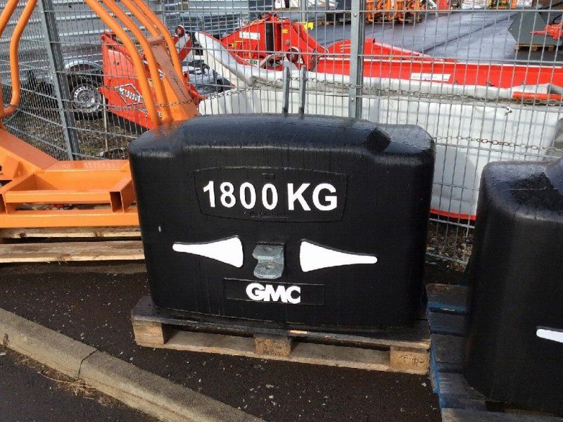 1800 kg