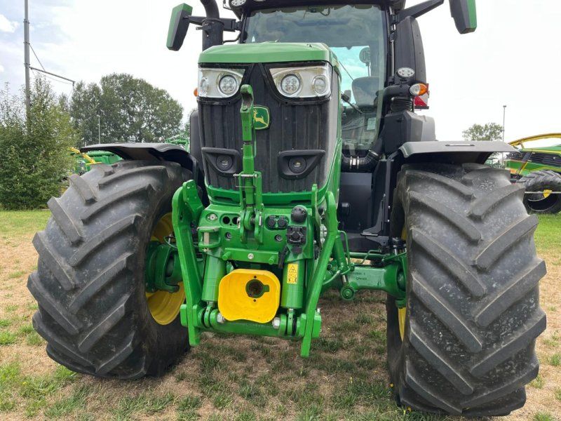 John Deere 6R250