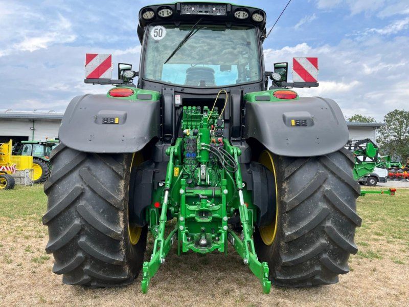 John Deere 6R250