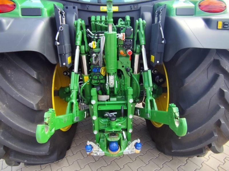 John Deere 6R 150