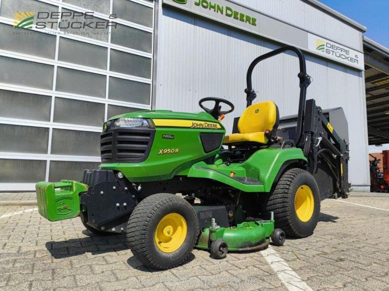 John Deere X950R mit Hochentleerung