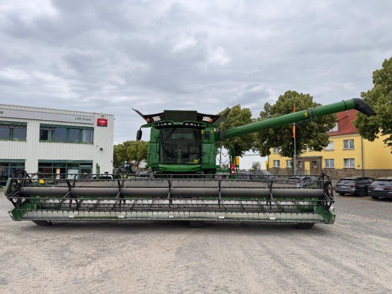 John Deere S 680