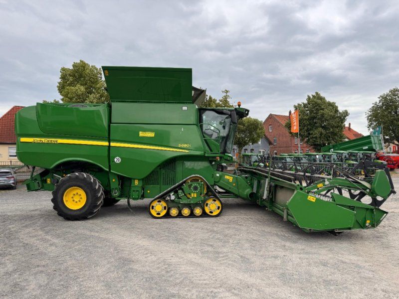 John Deere S 680