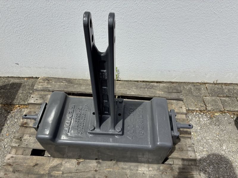 Fendt GEWICHT 400KG