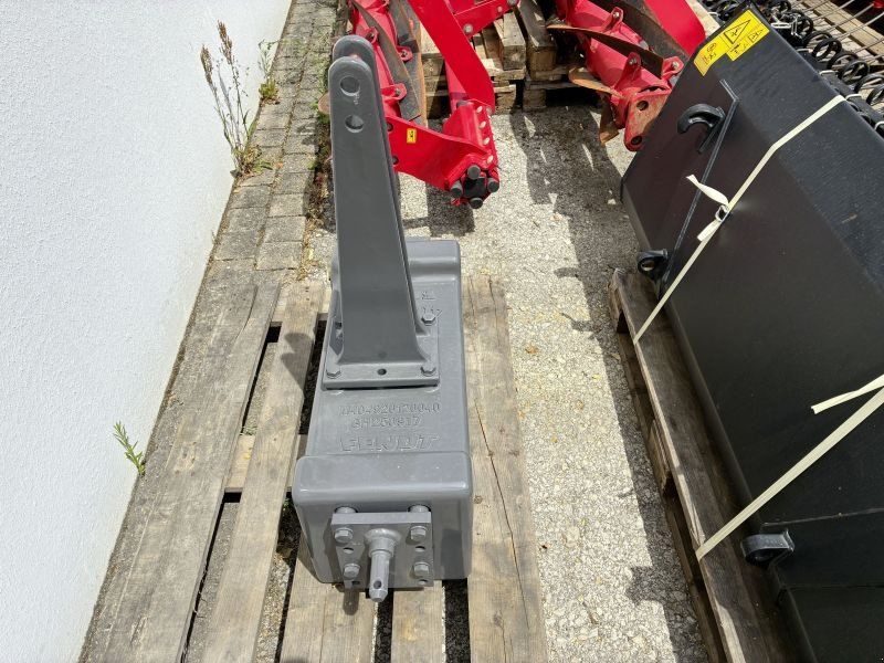 Fendt GEWICHT 400KG