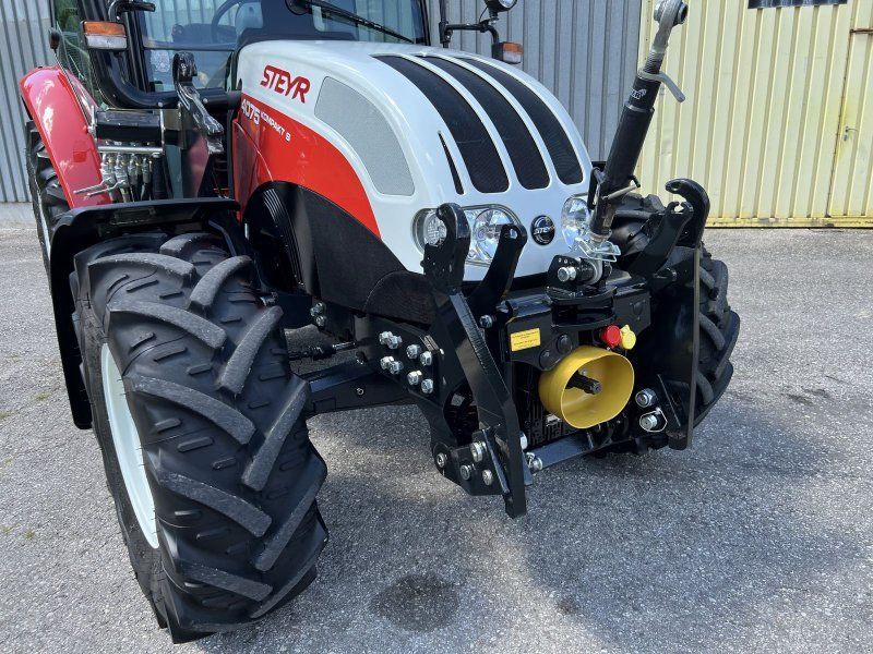 Steyr 4075 Kompakt S (Stage V)