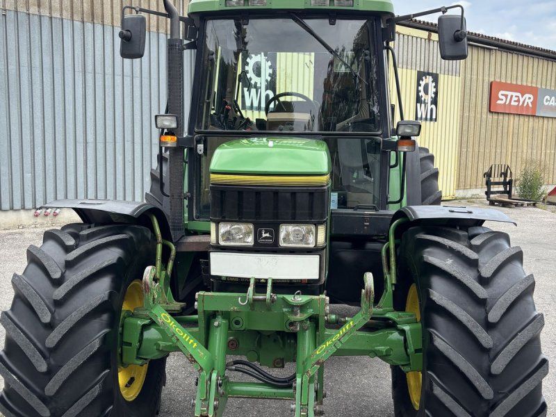 John Deere 6400