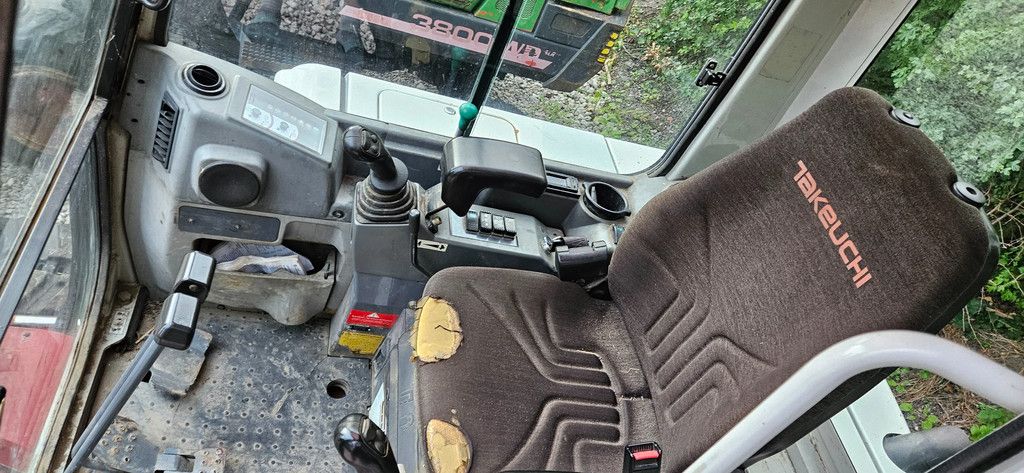 Takeuchi TB 235