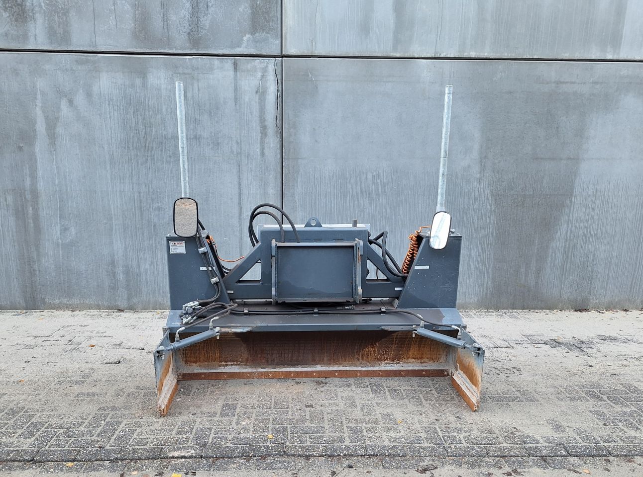 Blademaster 2000 met LASERELECTRONICS MACHINECONTROL DUO