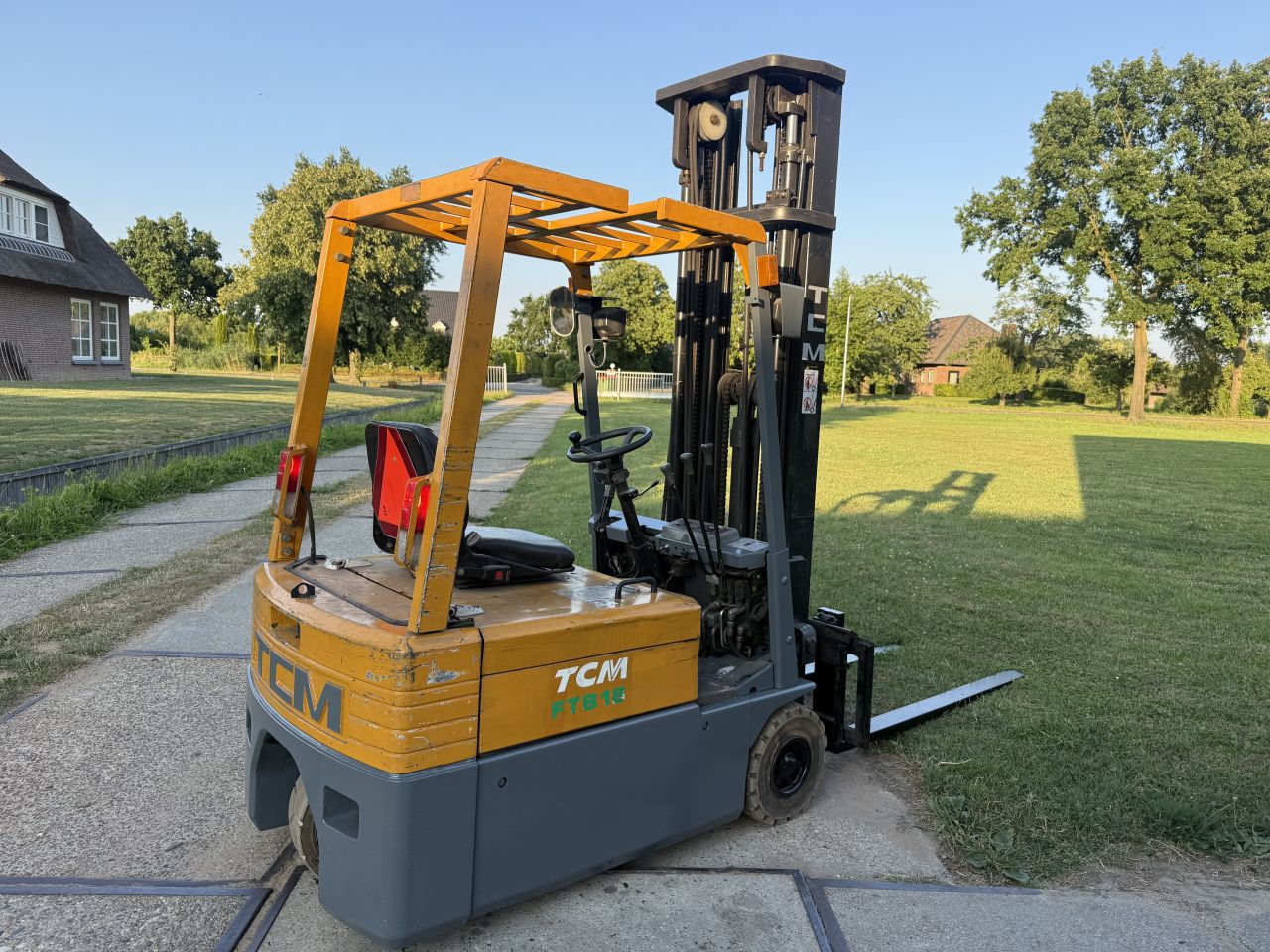 TCM 1800KG elektrische 3-delig 600cm freelift Sideshift