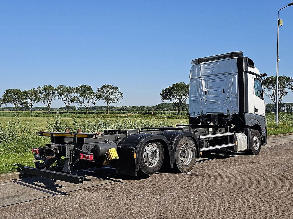 MERCEDES-BENZ ACTROS 2545 6x2 oilretarder