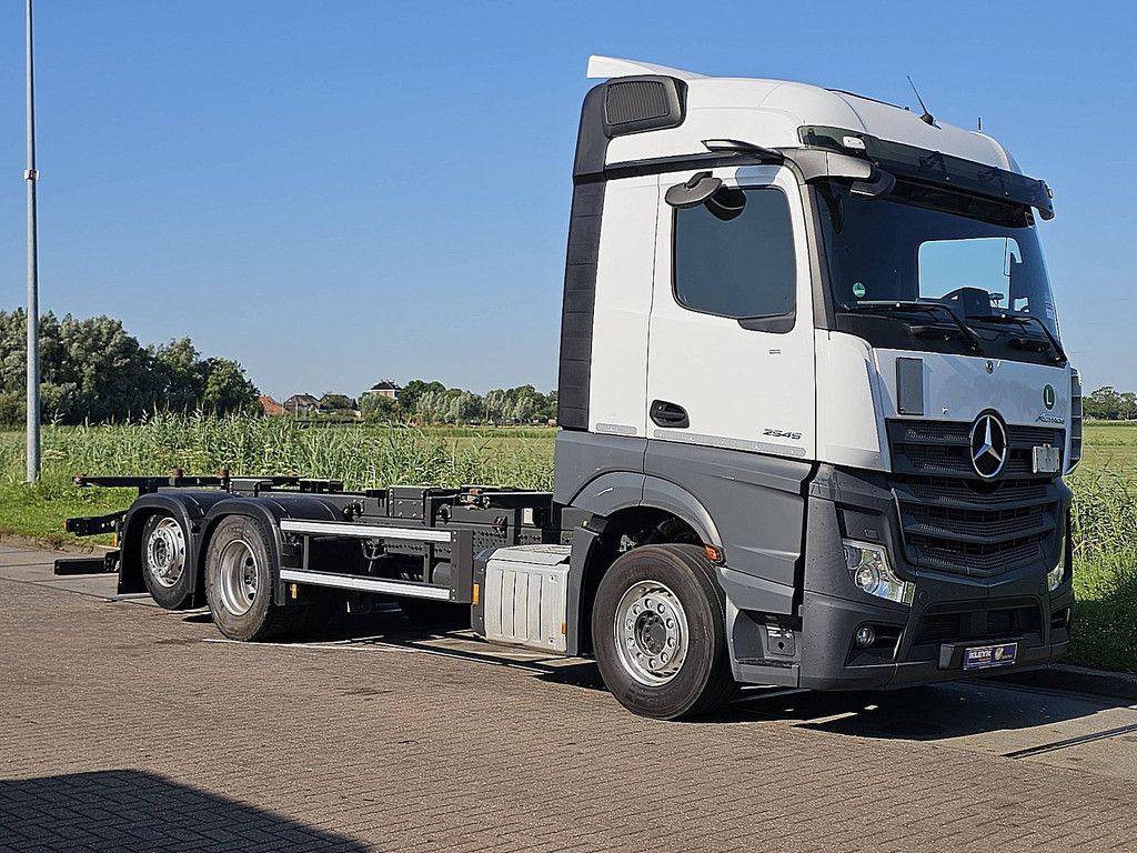 MERCEDES-BENZ ACTROS 2545 6x2 oilretarder